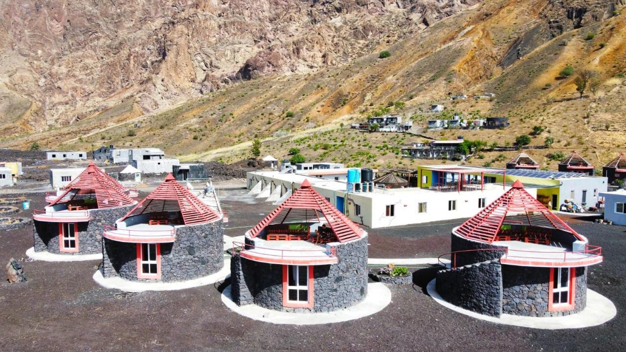 Casa Marisa 2.0 Otel Portela Dış mekan fotoğraf